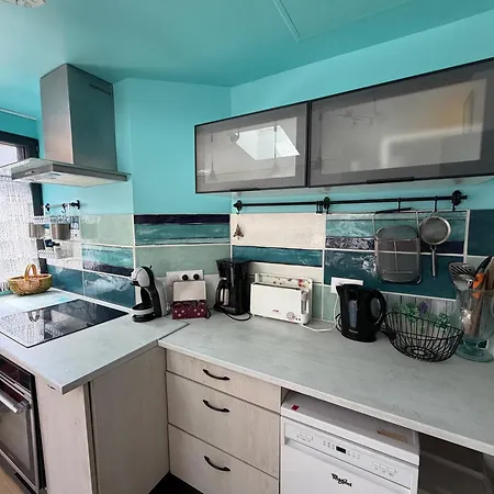 Apartman Le Cathedrale Maison De Cosy Bien Equipee Avec Belle Terrasse Amenagee En Plein Centre De A 2 Mn A Pied De La Cathedrale, Parking Gratuit A Proximite Proche Des Plages Du Debarquement Bayeux