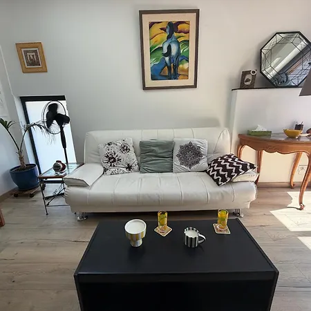 Le Cathédrale Maison De Cosy Bien équipé Avec Belle Terrasse Aménagée En Plein Centre De à 2 Mn à Pied De La Cathédrale, Parking Gratuit à Proximité Proche Des Plages Du Débarquement