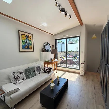 Le Cathédrale Maison De Cosy Bien équipé Avec Belle Terrasse Aménagée En Plein Centre De à 2 Mn à Pied De La Cathédrale, Parking Gratuit à Proximité Proche Des Plages Du Débarquement Apartamento Bayeux