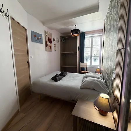 Le Cathédrale Maison De Cosy Bien équipé Avec Belle Terrasse Aménagée En Plein Centre De à 2 Mn à Pied De La Cathédrale, Parking Gratuit à Proximité Proche Des Plages Du Débarquement Apartamento Bayeux